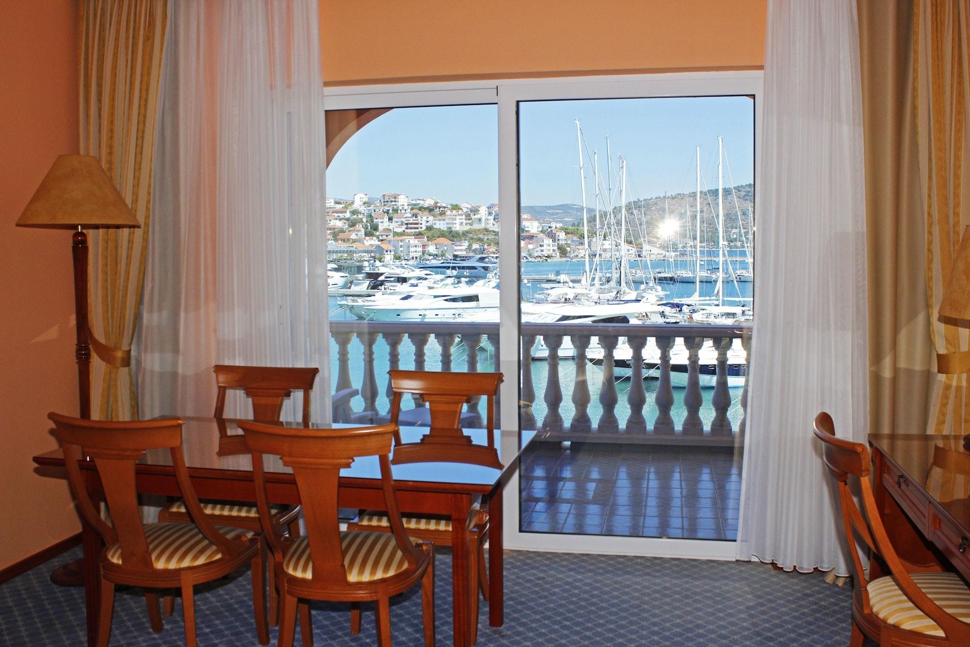 Marina Frapa Resort Rogoznica Dış mekan fotoğraf